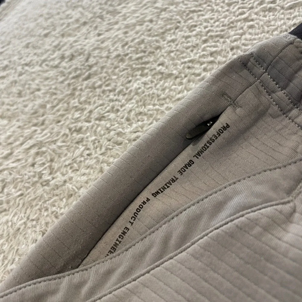 Nike Pro Dri-Fit Dry Tapered Training Pants Mens Small Gray Jogger BV5515-073 - Picture 4 of 16